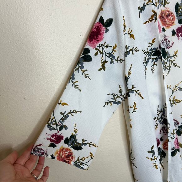 Floral Open Front Cover Up Medium - Picture 3 of 10